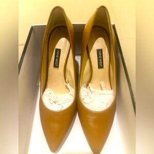 Nine West flex pumps- size 9. Great condition